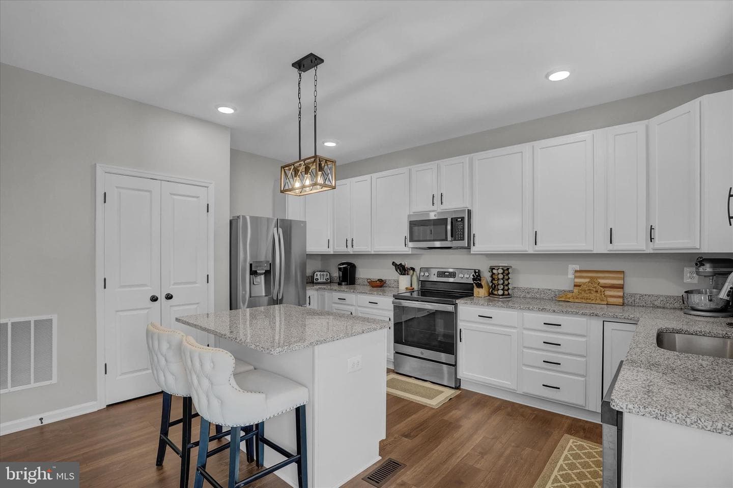 90 Thoroughbred Drive photo 15