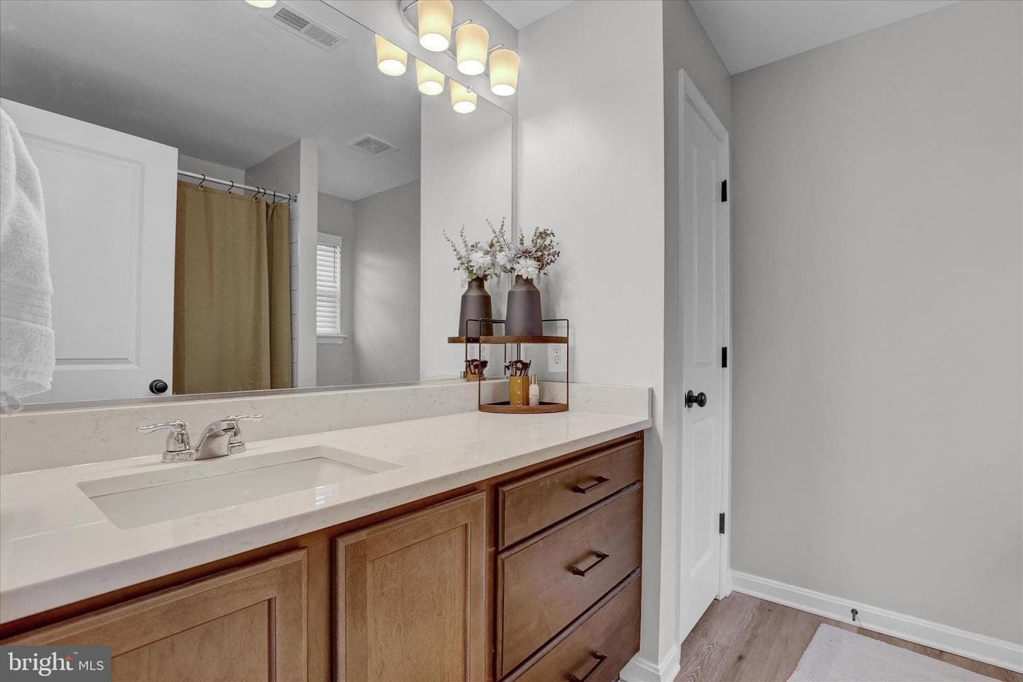 90 Thoroughbred Drive photo 20