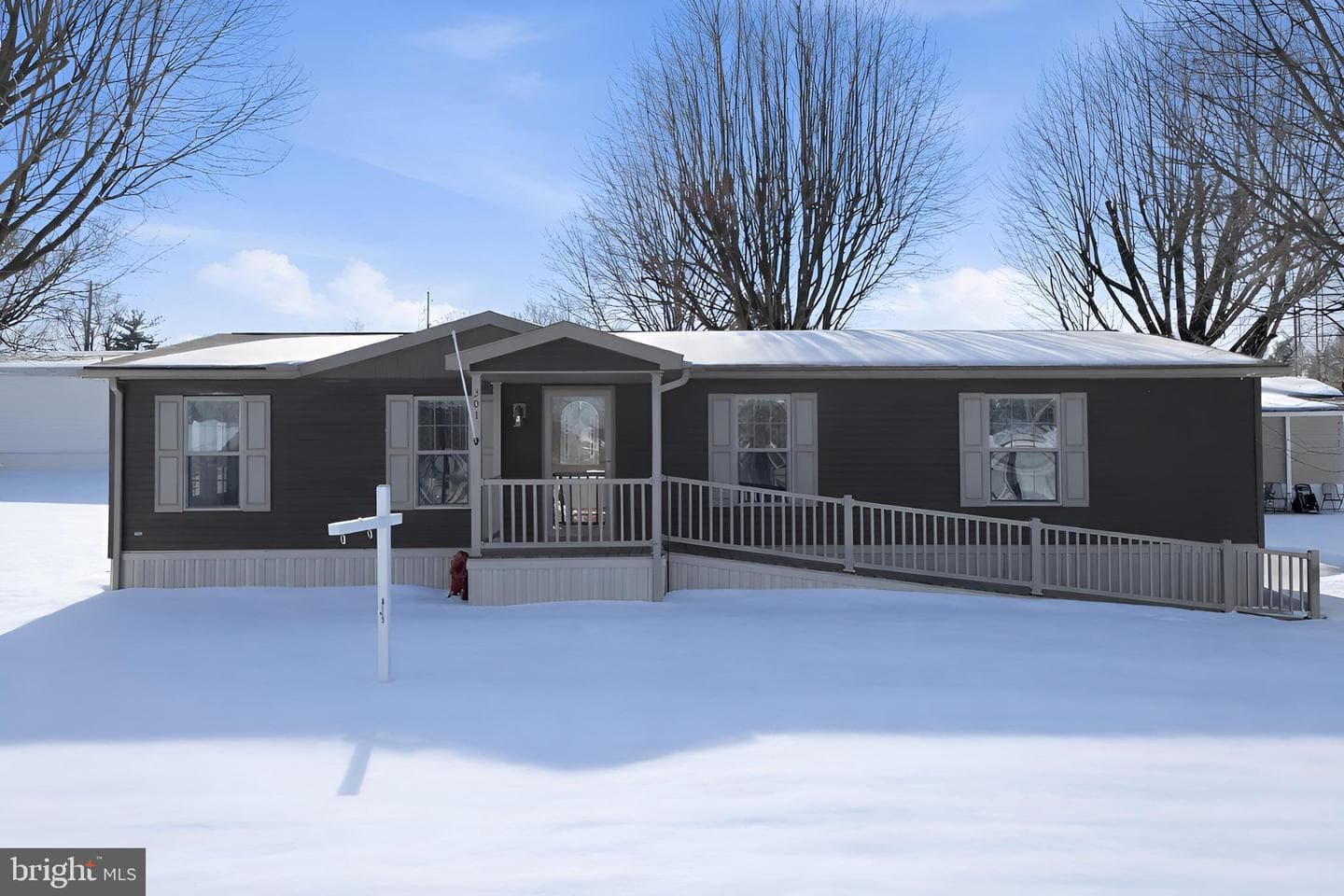 301 Robin Drive photo 3