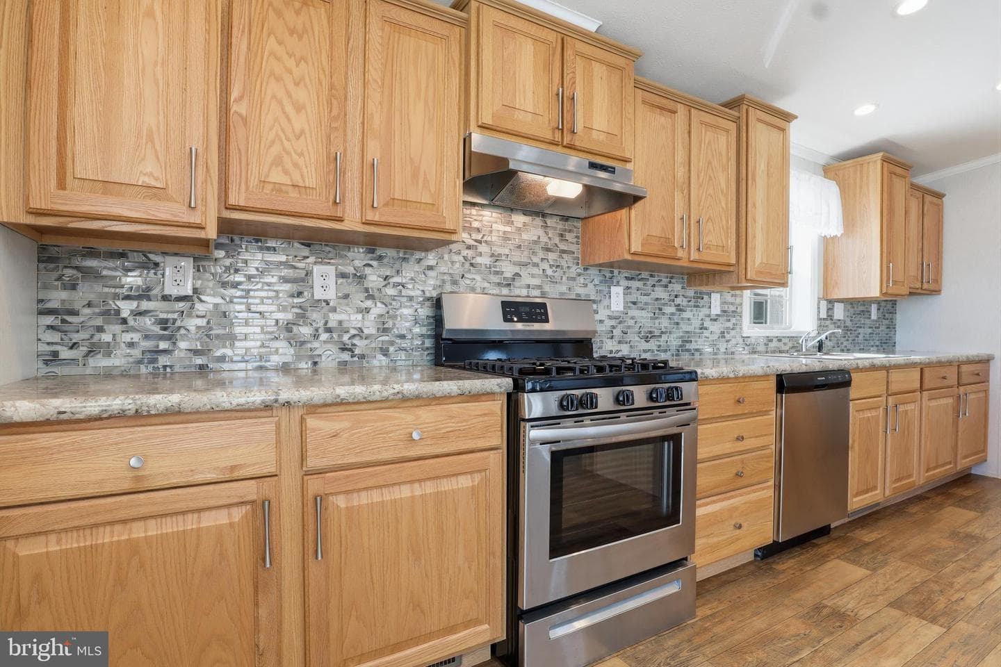 301 Robin Drive photo 8