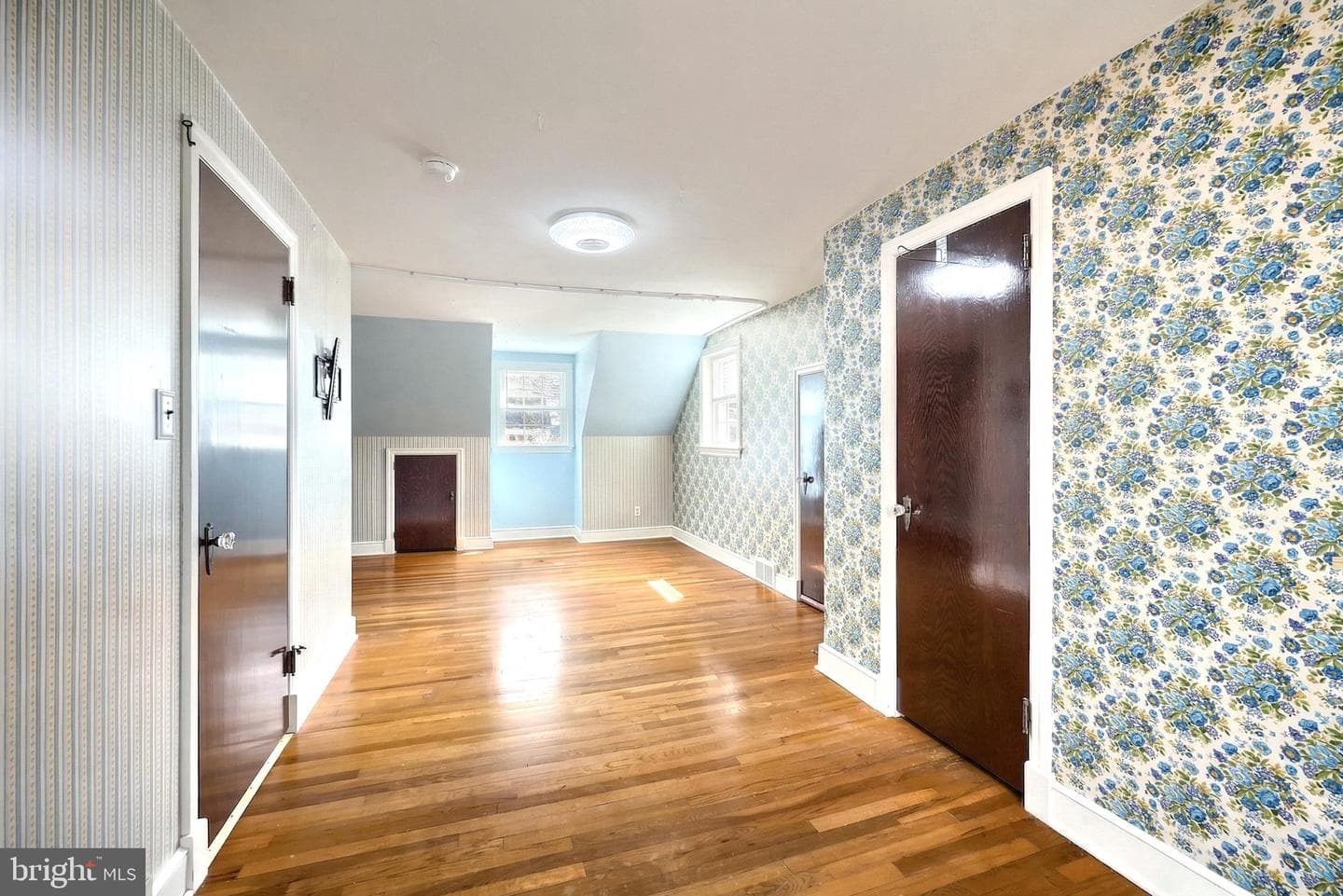 501 Hartman Avenue photo 38