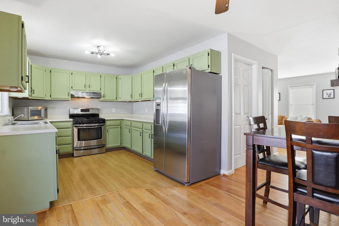 2280 North Point photo 4