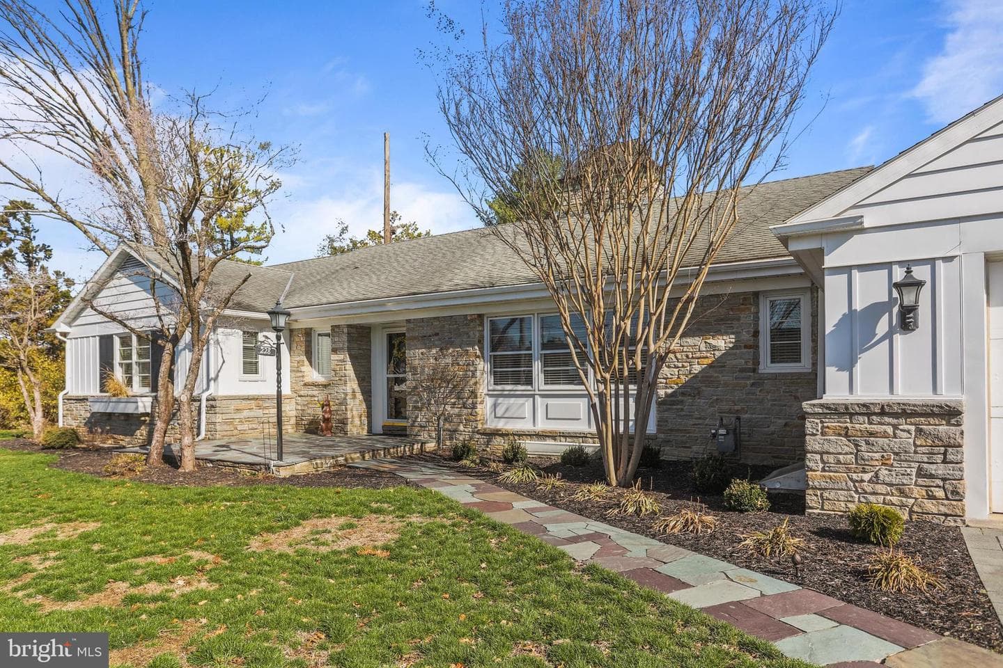 228 Clearview Road photo 4