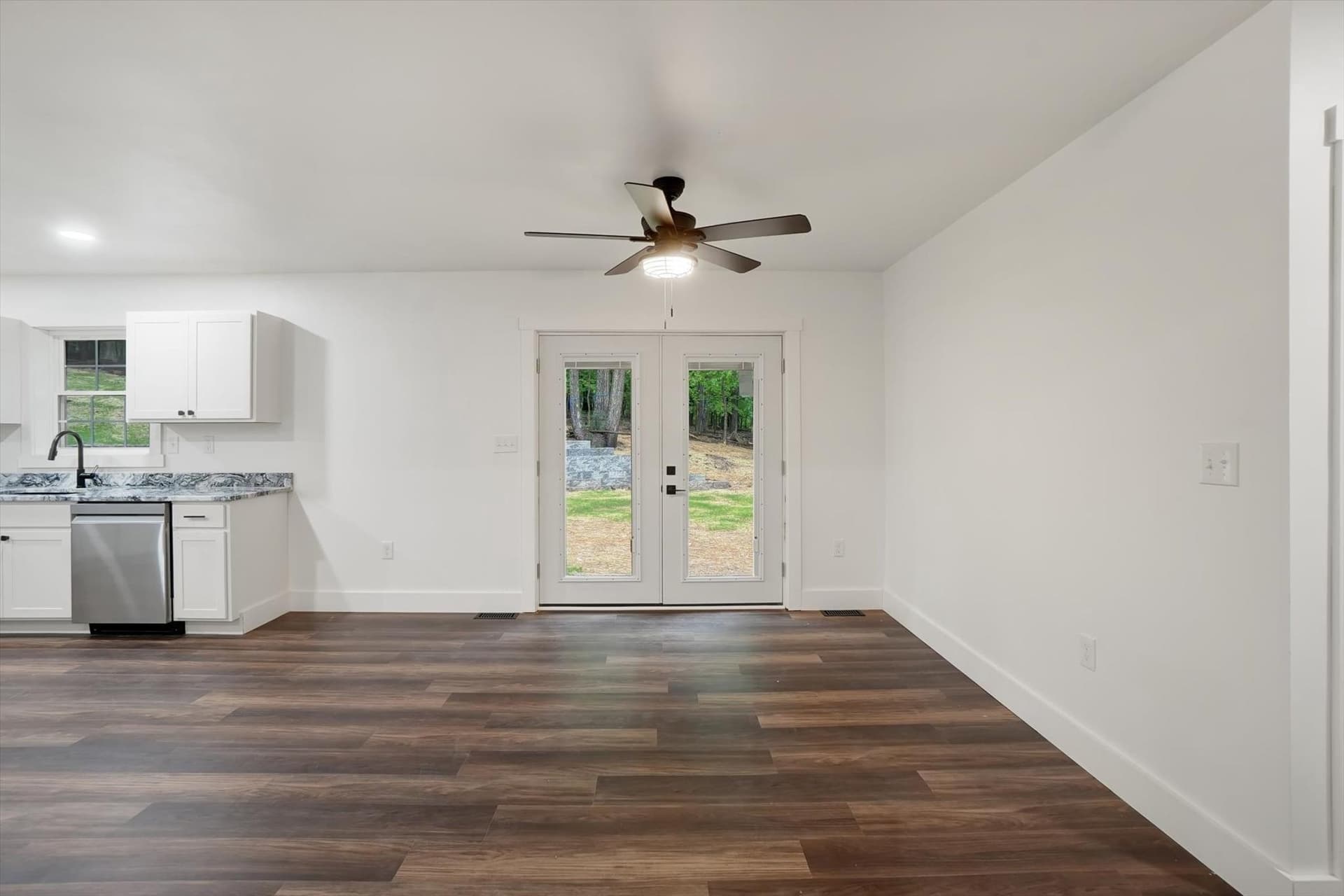 18985 Hebel Road photo 11