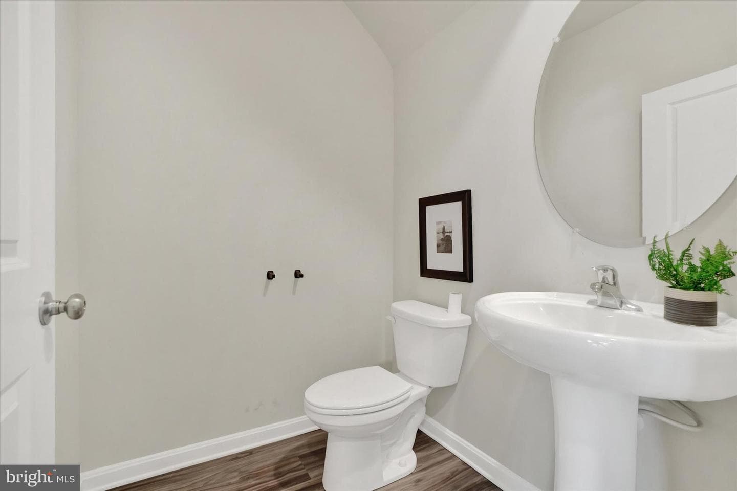 635 Locust Run Drive photo 12