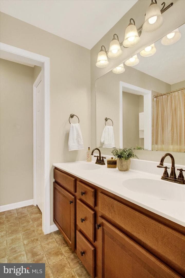 245 Kennedy Court photo 19