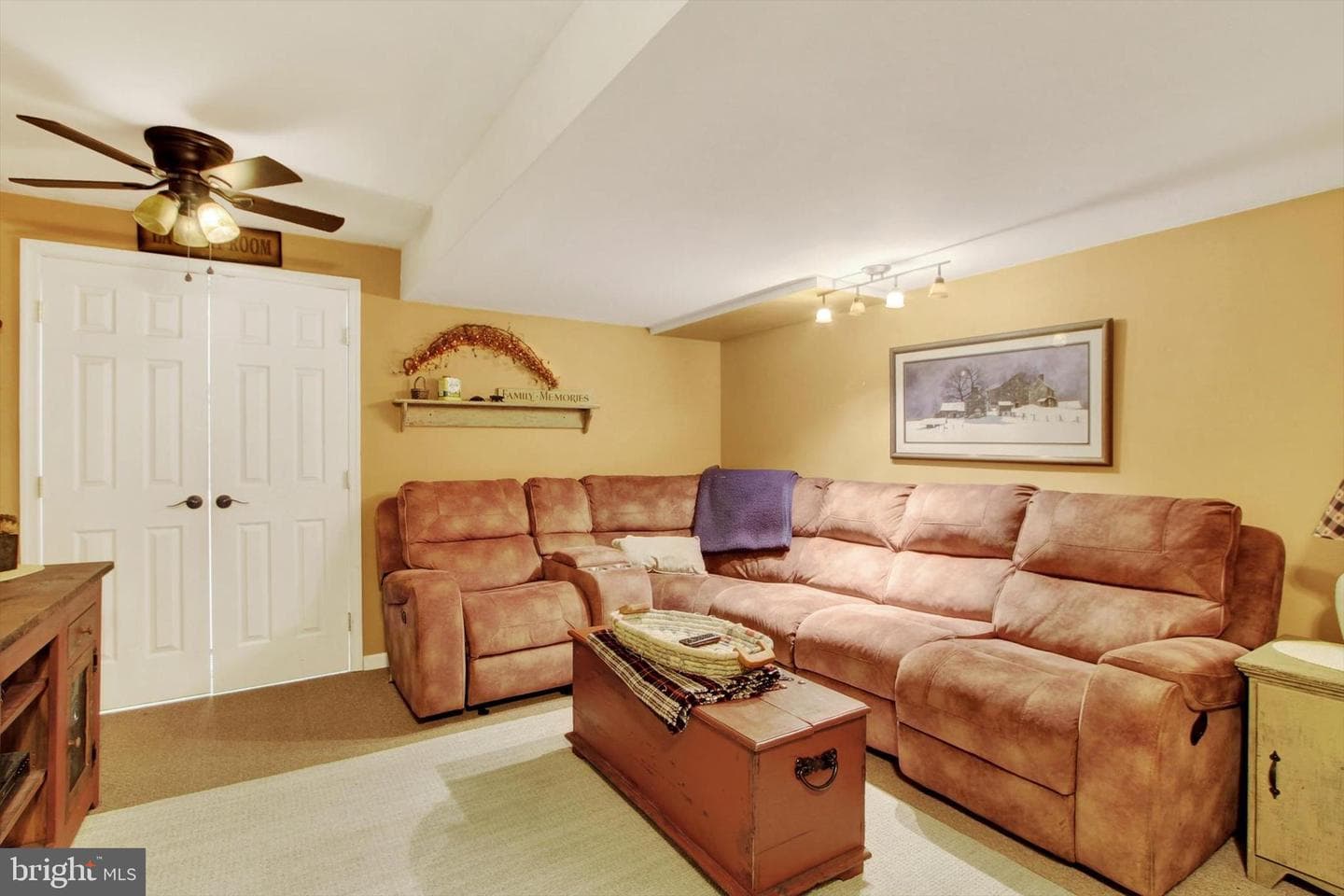 245 Kennedy Court photo 32