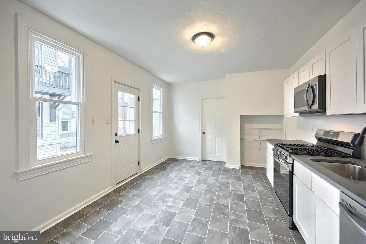 204 Park Place photo 13