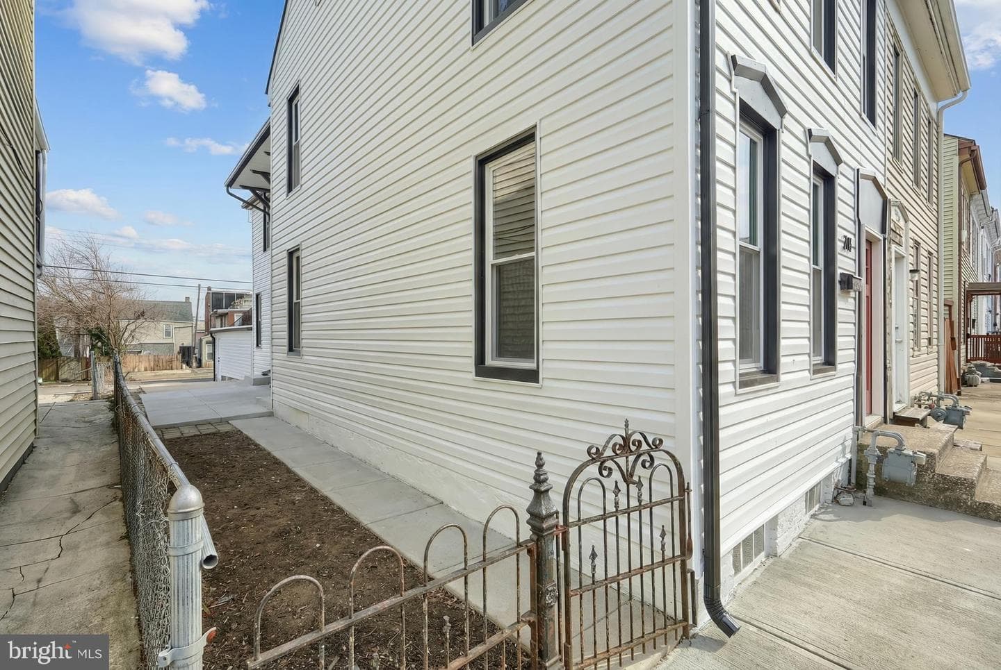 204 Park Place photo 4