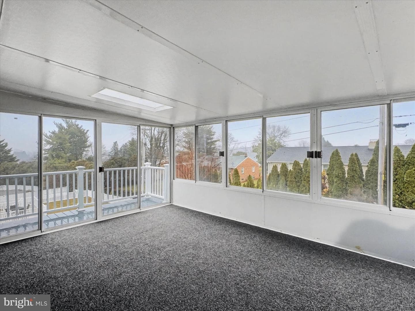 1360 Breezeview Drive photo 10
