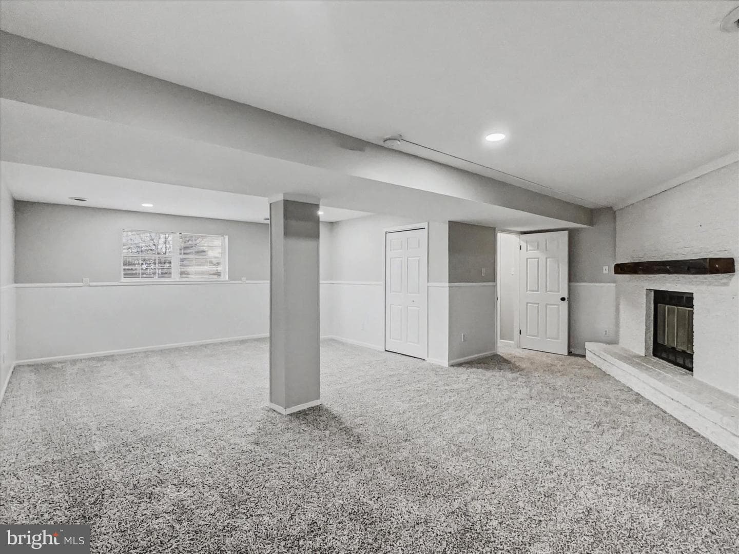 1360 Breezeview Drive photo 21