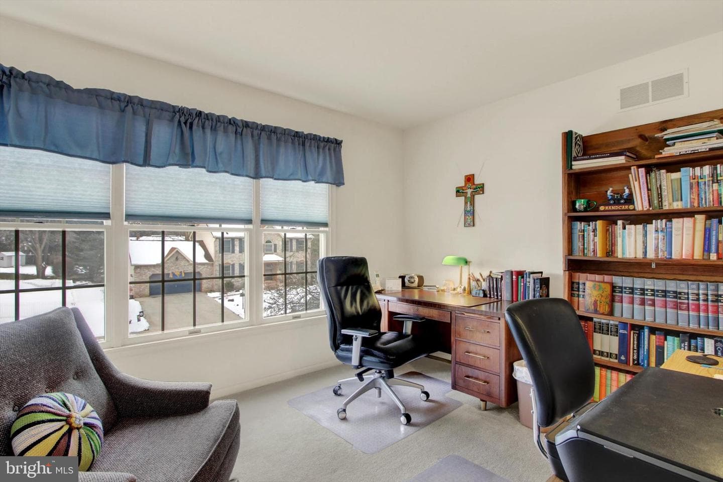344 Foxleigh Drive photo 18