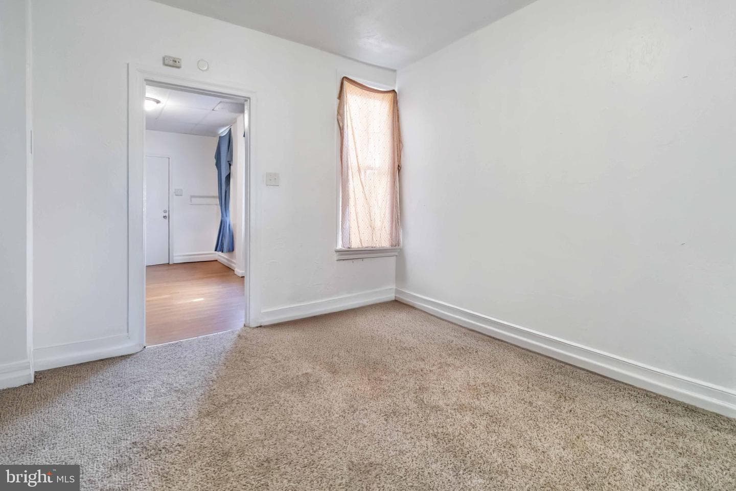 414 S Pershing Ave photo 5