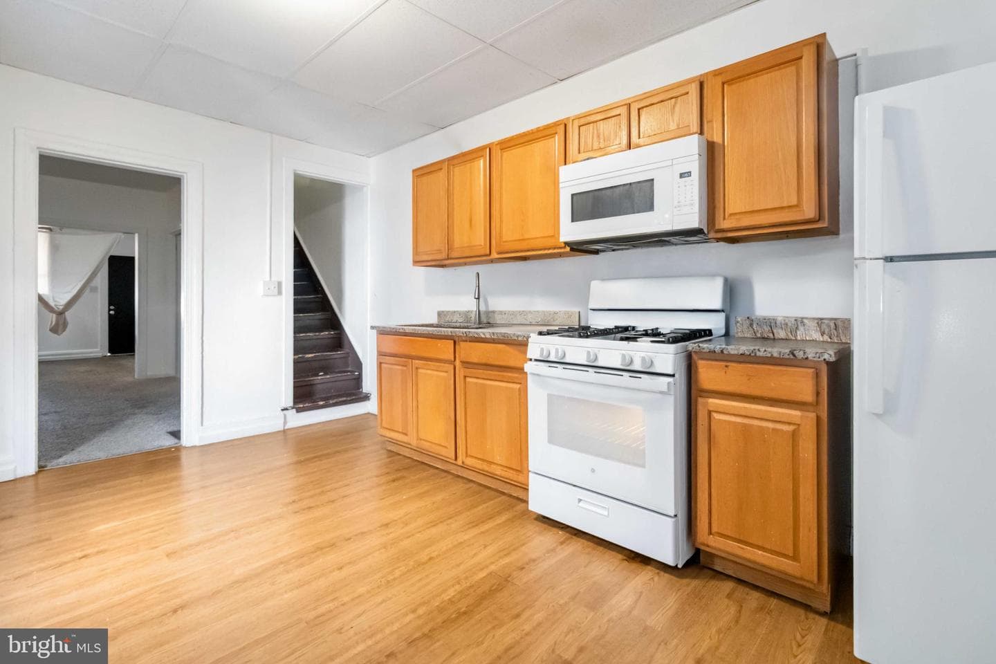 414 S Pershing Ave photo 8