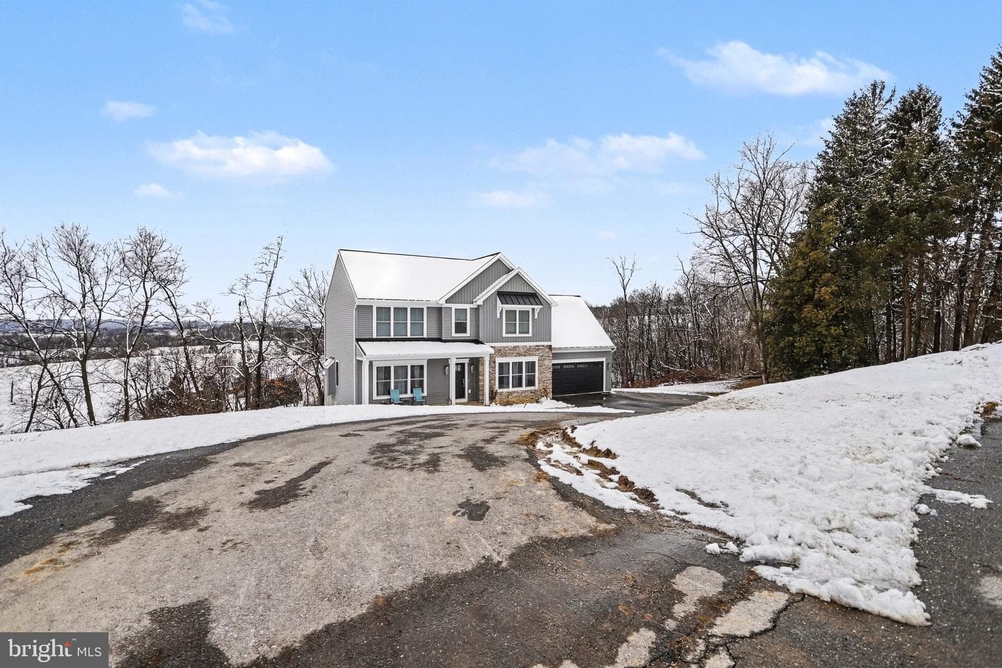 57 Chateau Circle photo 25