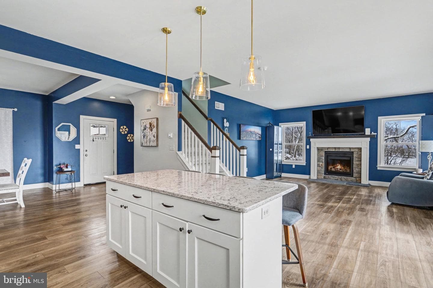57 Chateau Circle photo 3