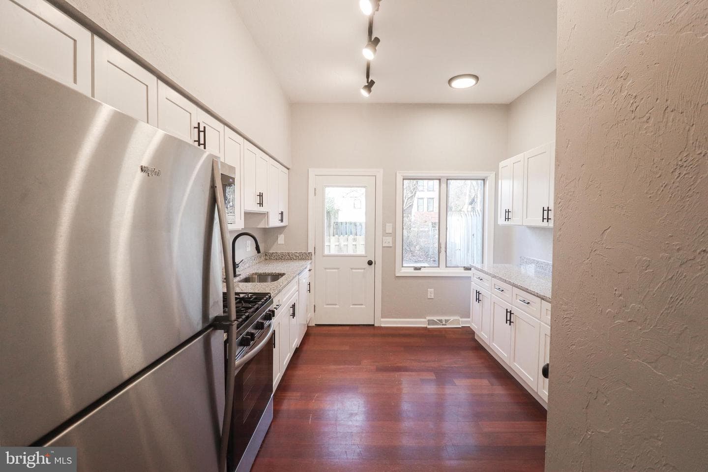 134 S Newberry Street photo 10