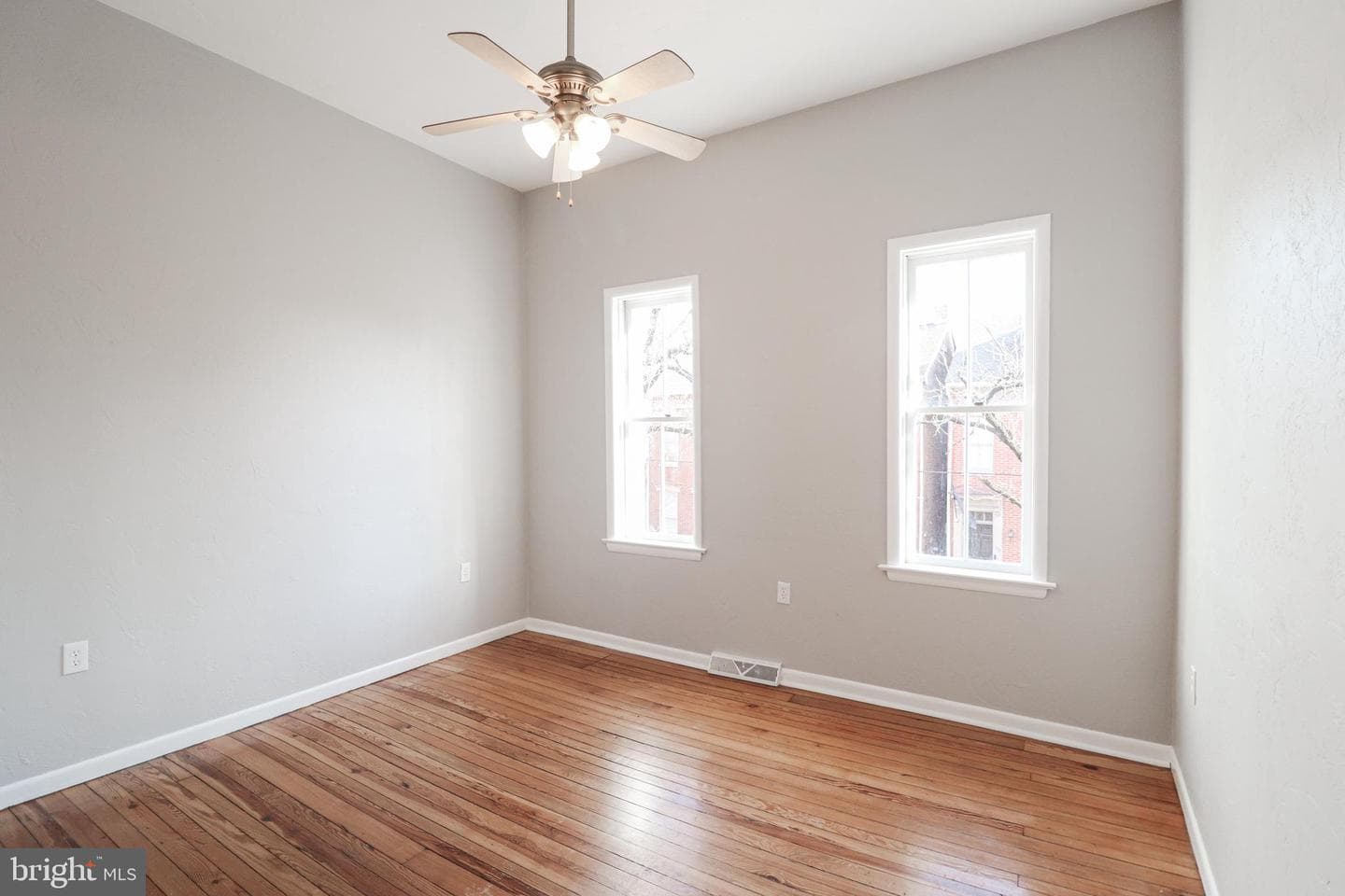 134 S Newberry Street photo 14