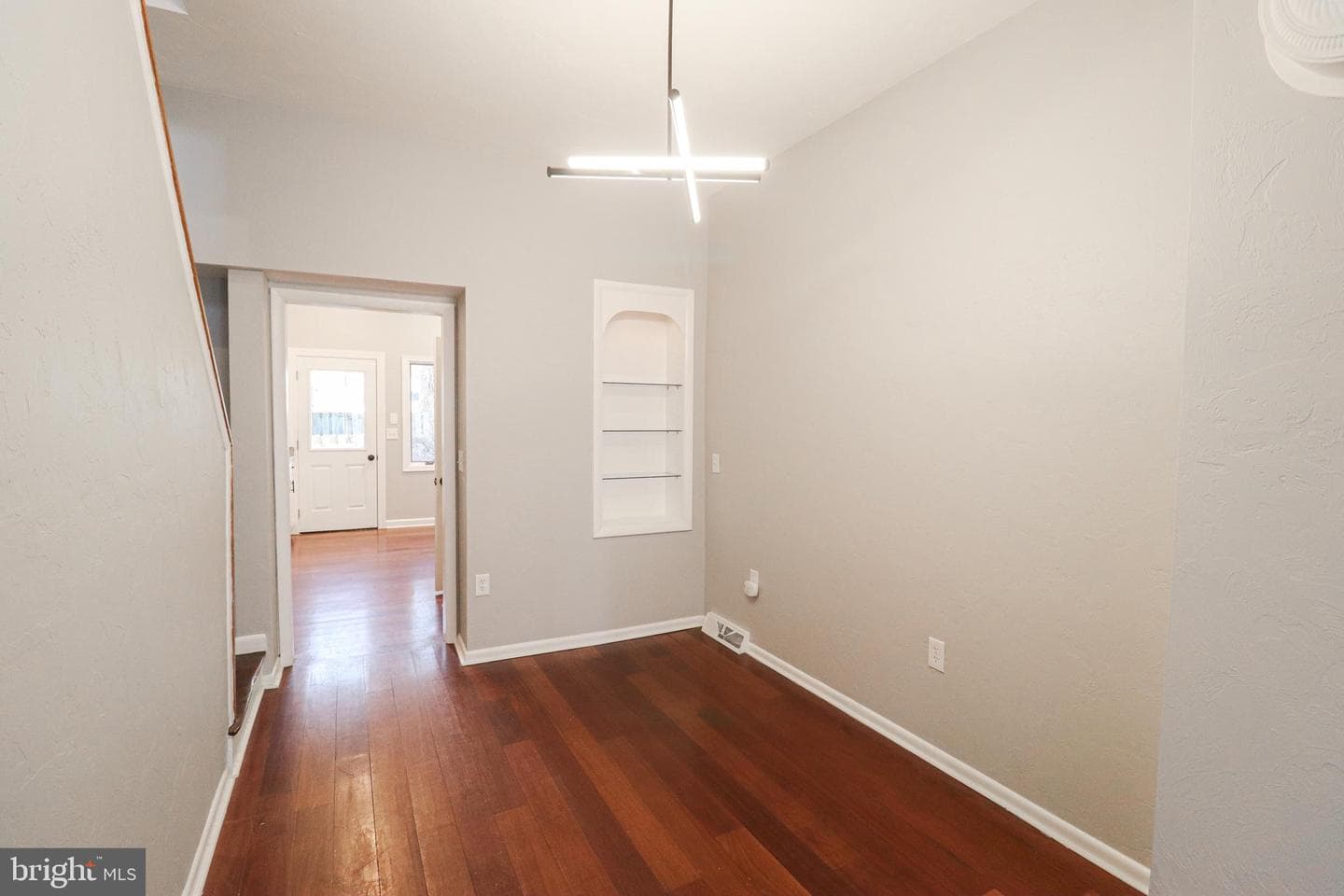 134 S Newberry Street photo 8