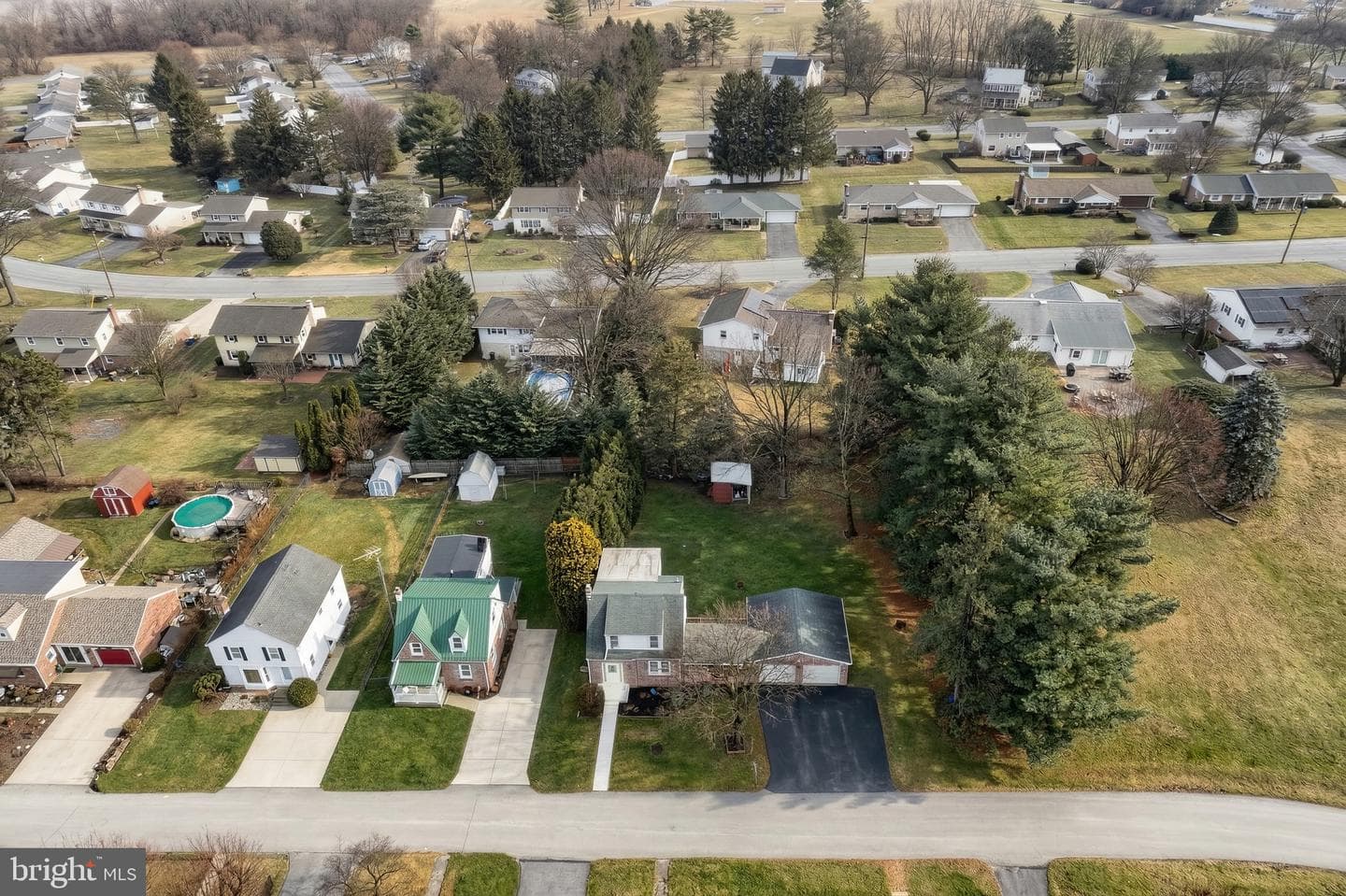 141 Evergreen Lane photo 4