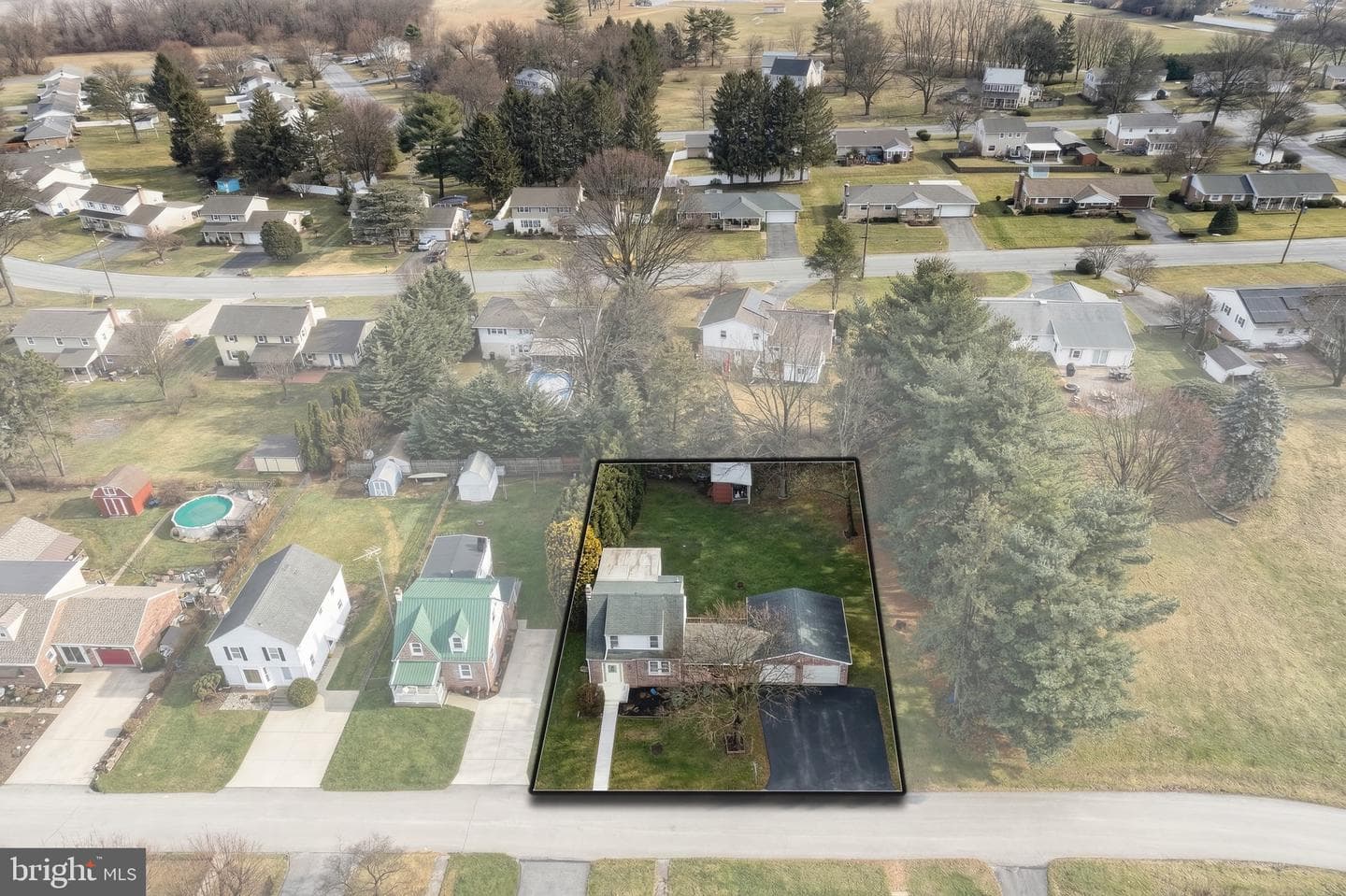 141 Evergreen Lane photo 5