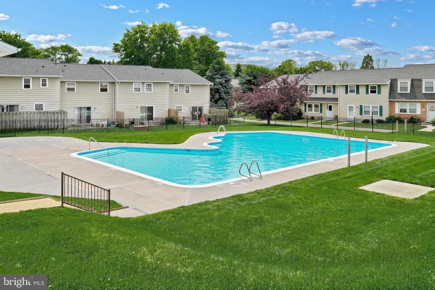 151 Fox Run Drive photo 23