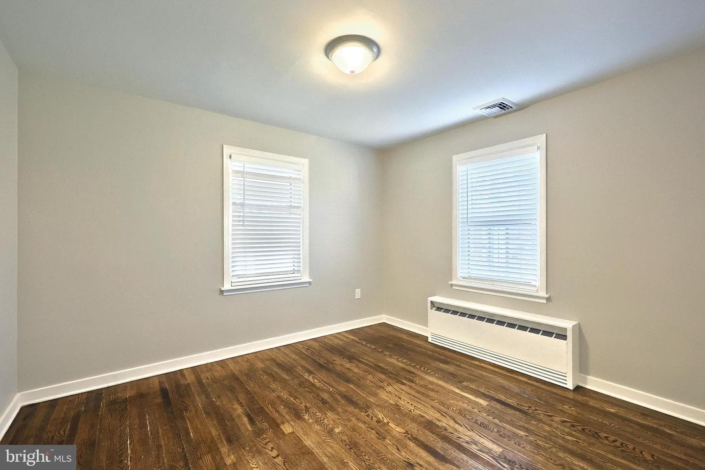 106 N Williams Street photo 25