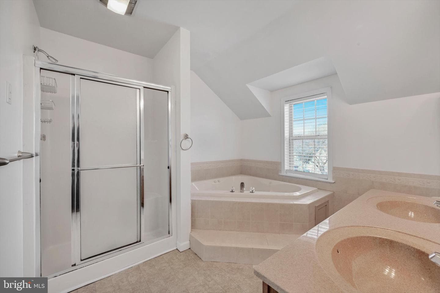24 Rockdale Drive photo 16