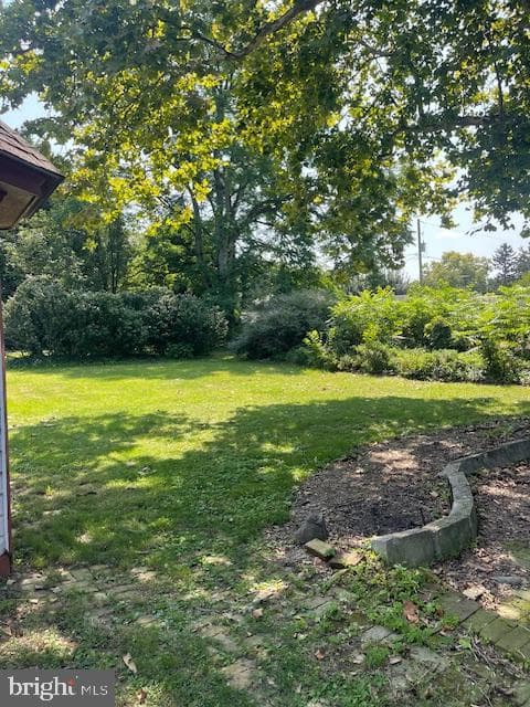 1329 Broadway photo 2