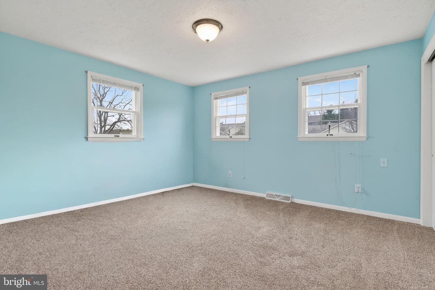 150 Yoe Drive photo 21