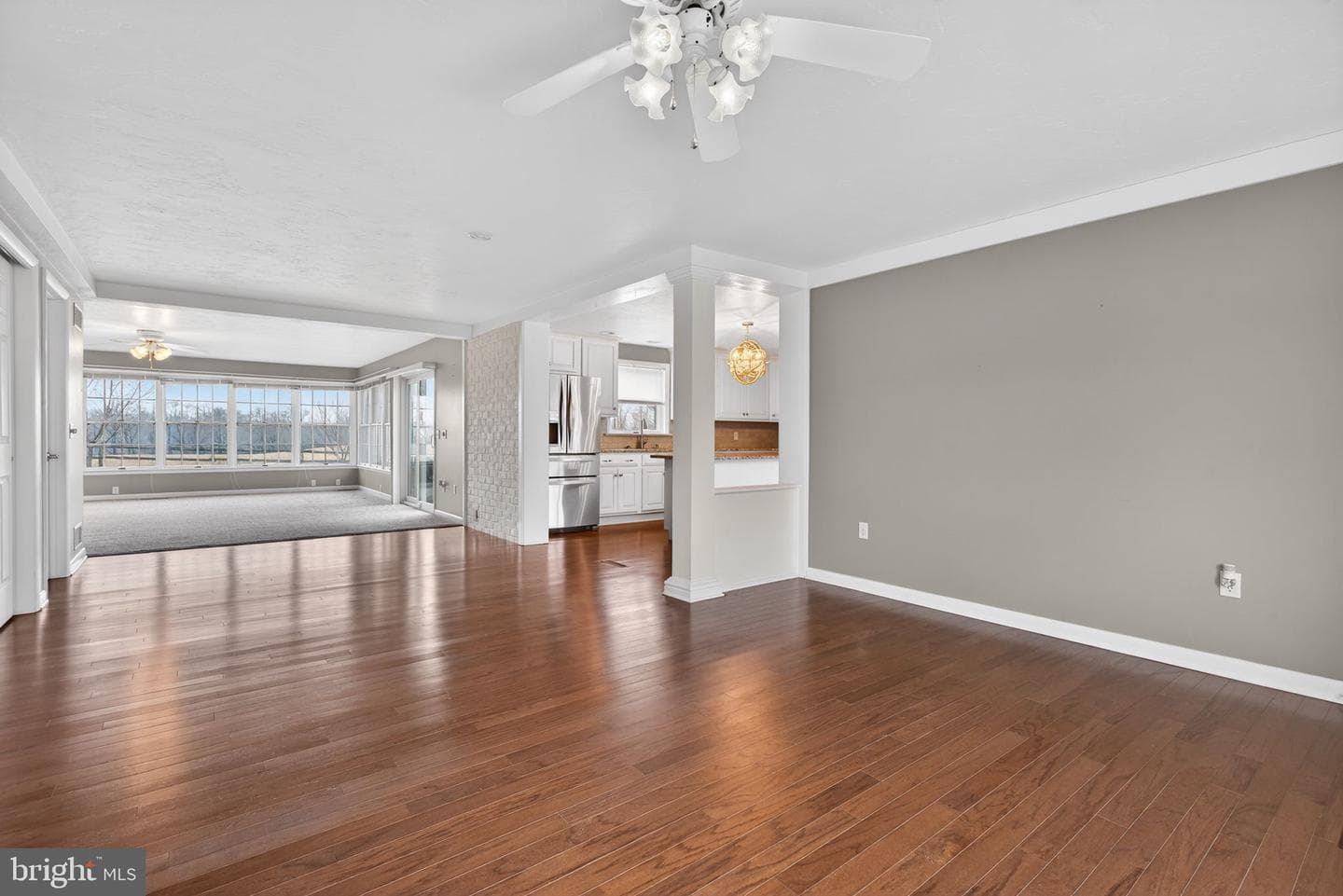 150 Yoe Drive photo 5