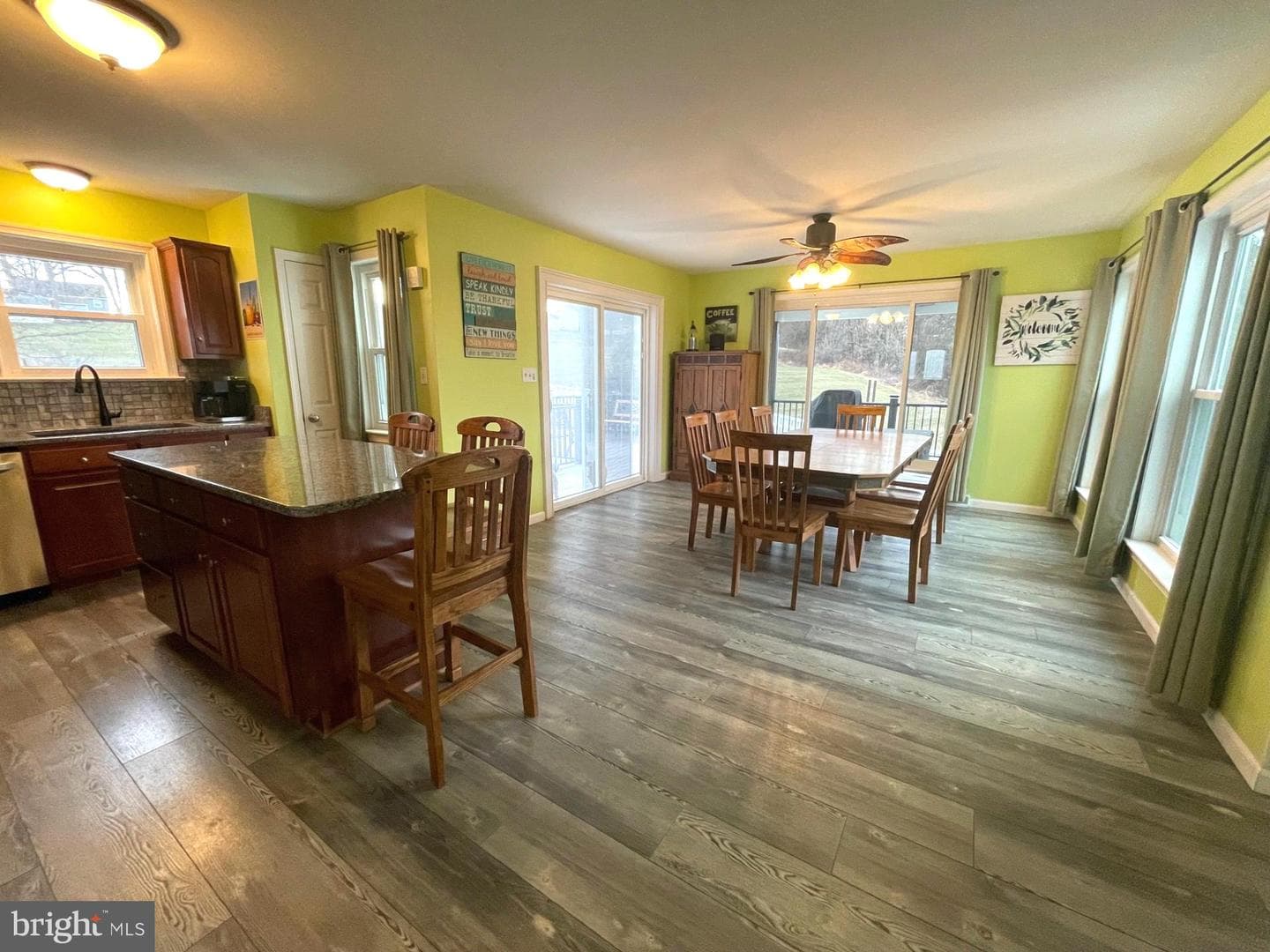 190 Biglar Court photo 16