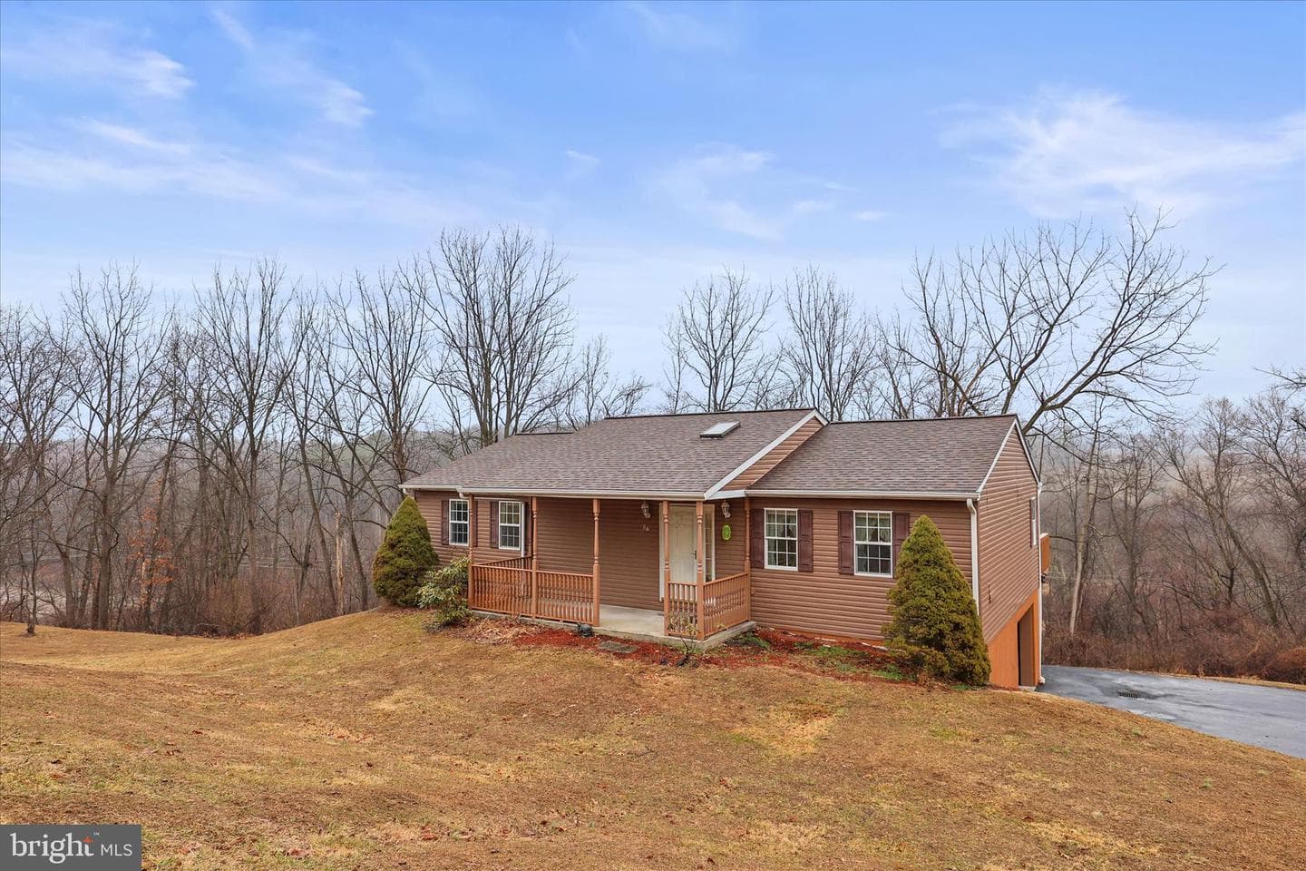 84 Lakeview Circle photo 3