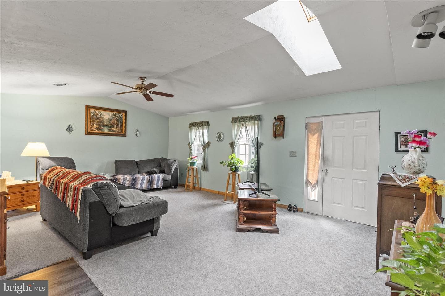 84 Lakeview Circle photo 4