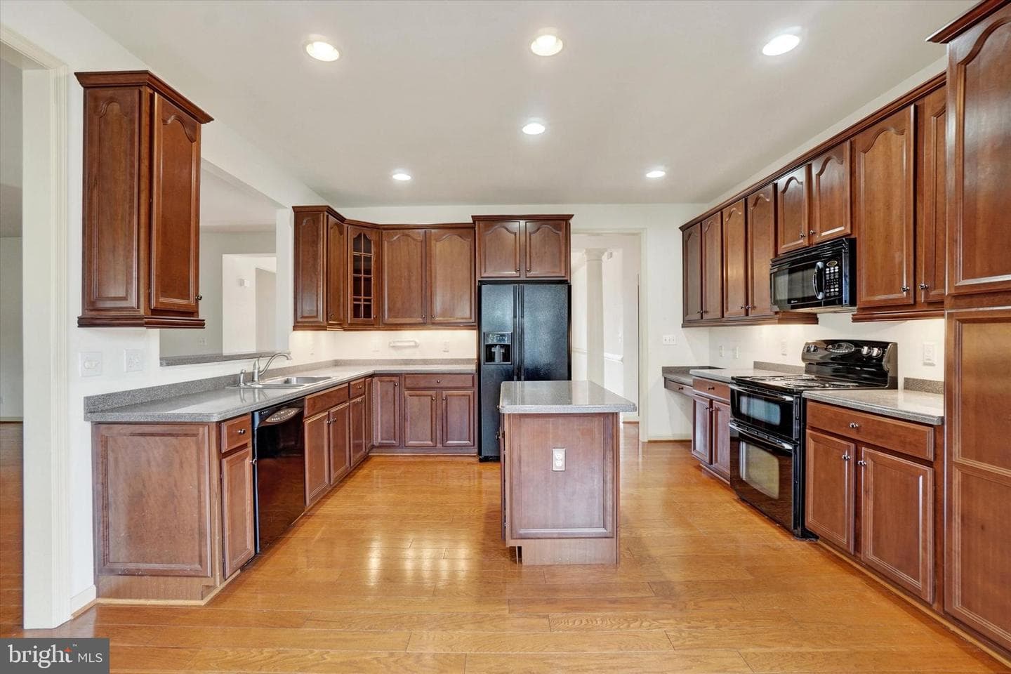 1216 Winding Oak Drive photo 10