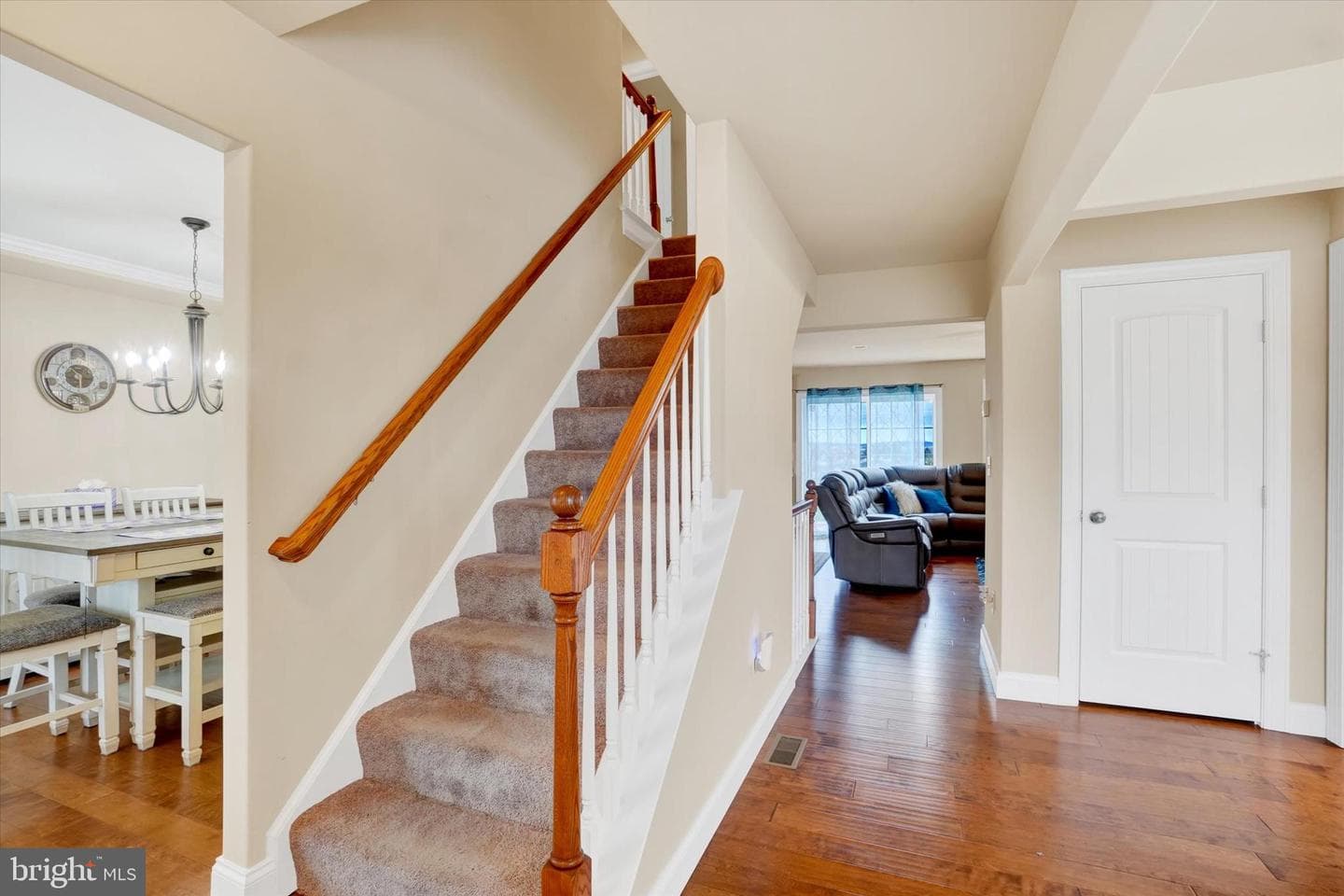 255 Andrew Drive photo 2