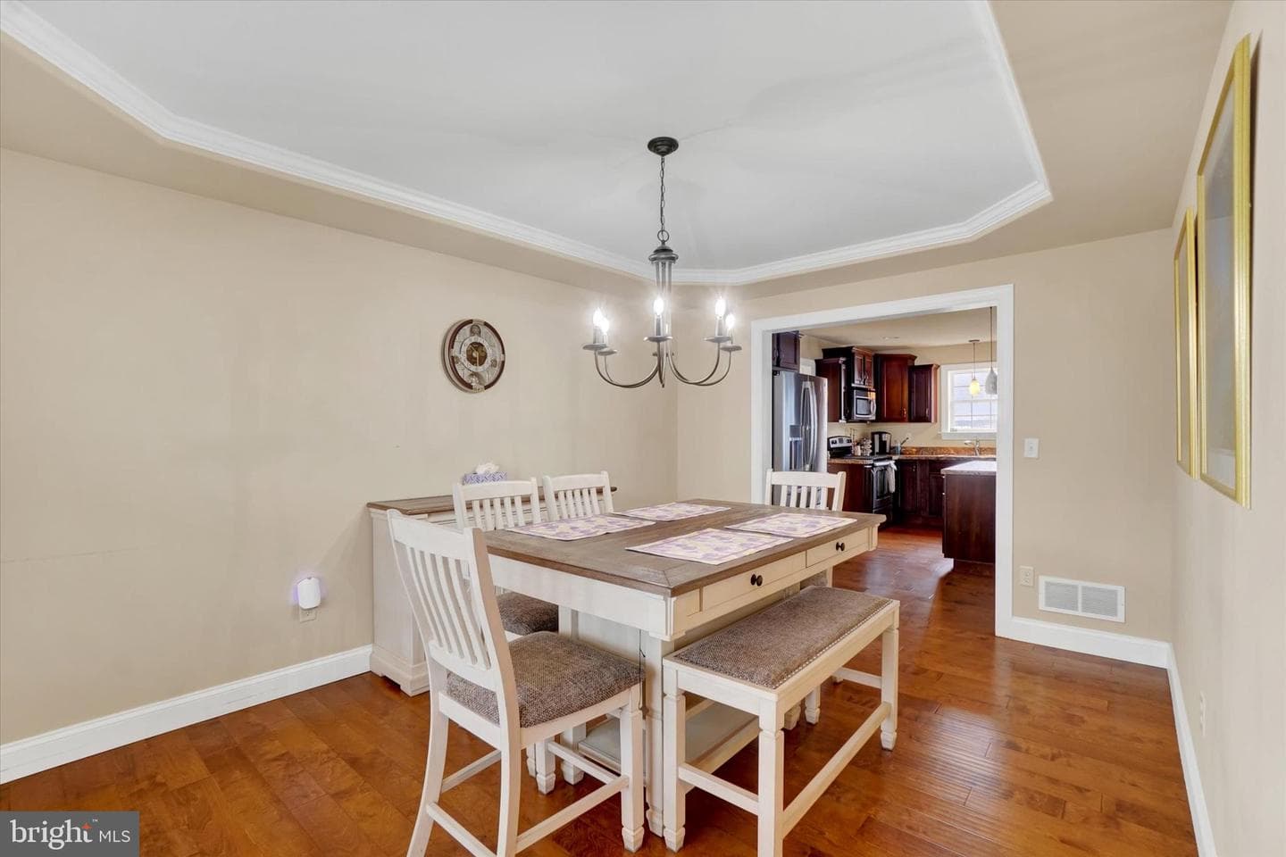 255 Andrew Drive photo 4