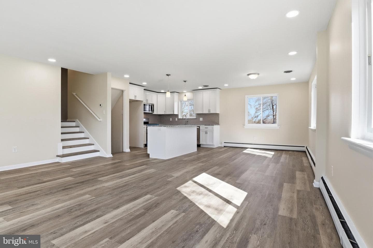 2893 Sunset Drive photo 10