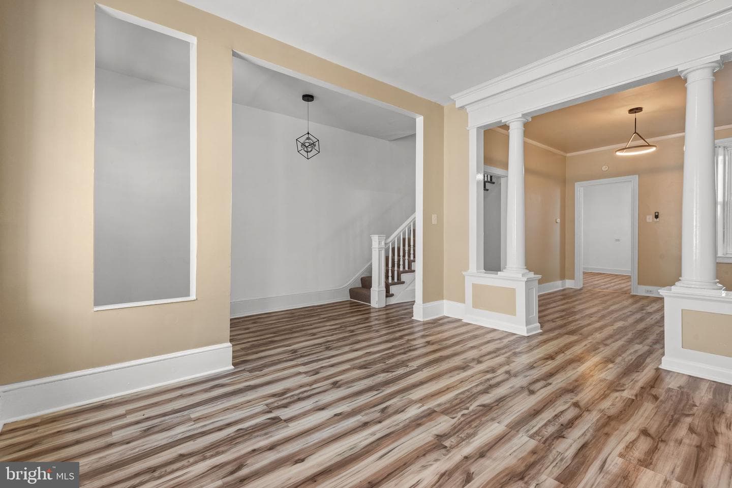 126 N Queen Street photo 5