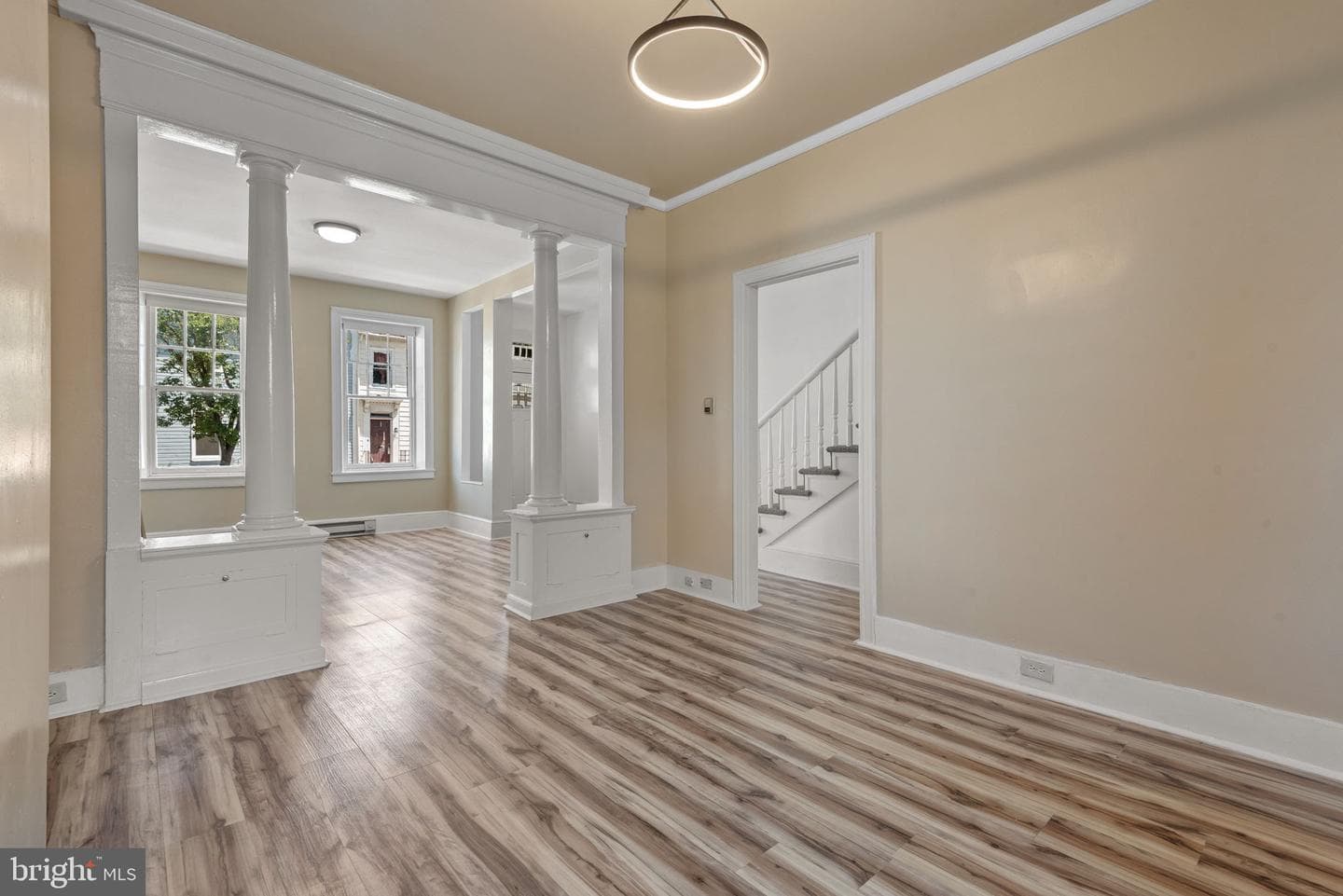 126 N Queen Street photo 8