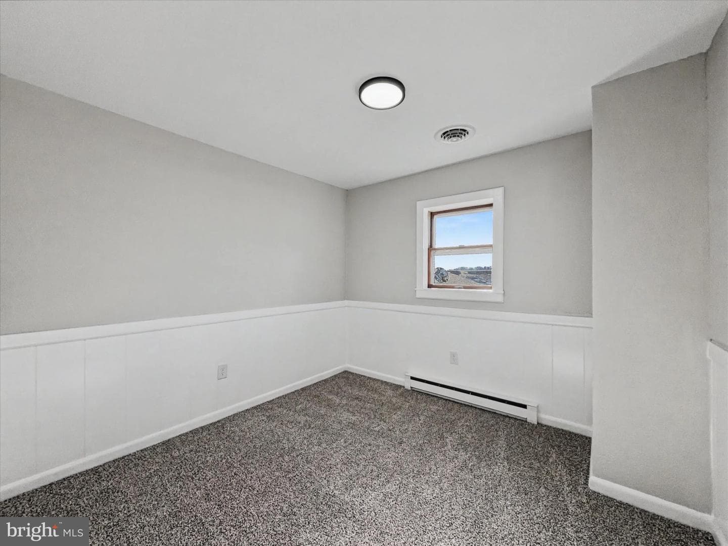 303 York Road photo 17