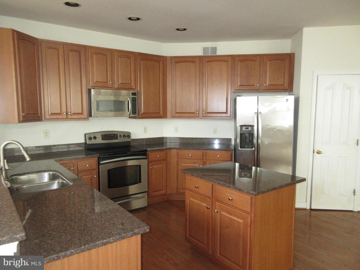 7604 Pinewild Road photo 9