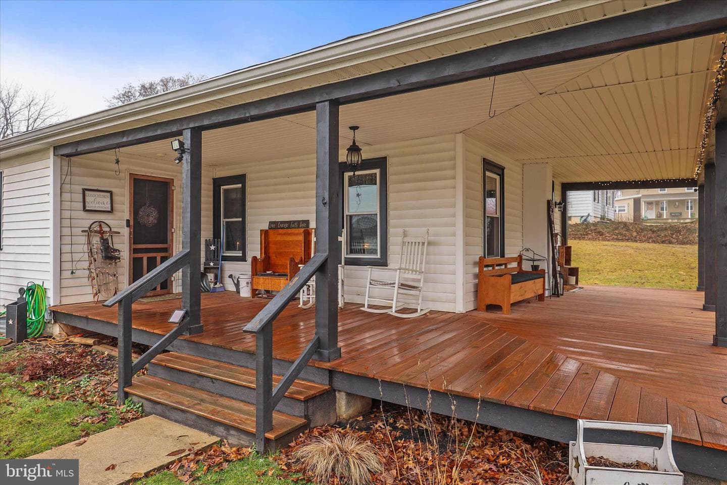 2250 Marion photo 4