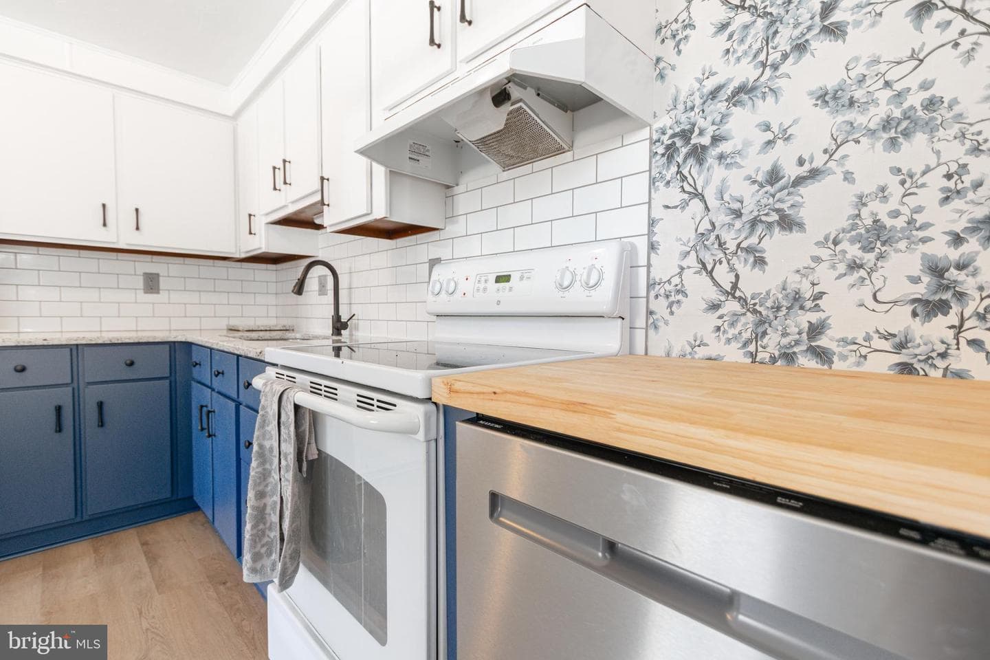 282 E Broadway photo 13