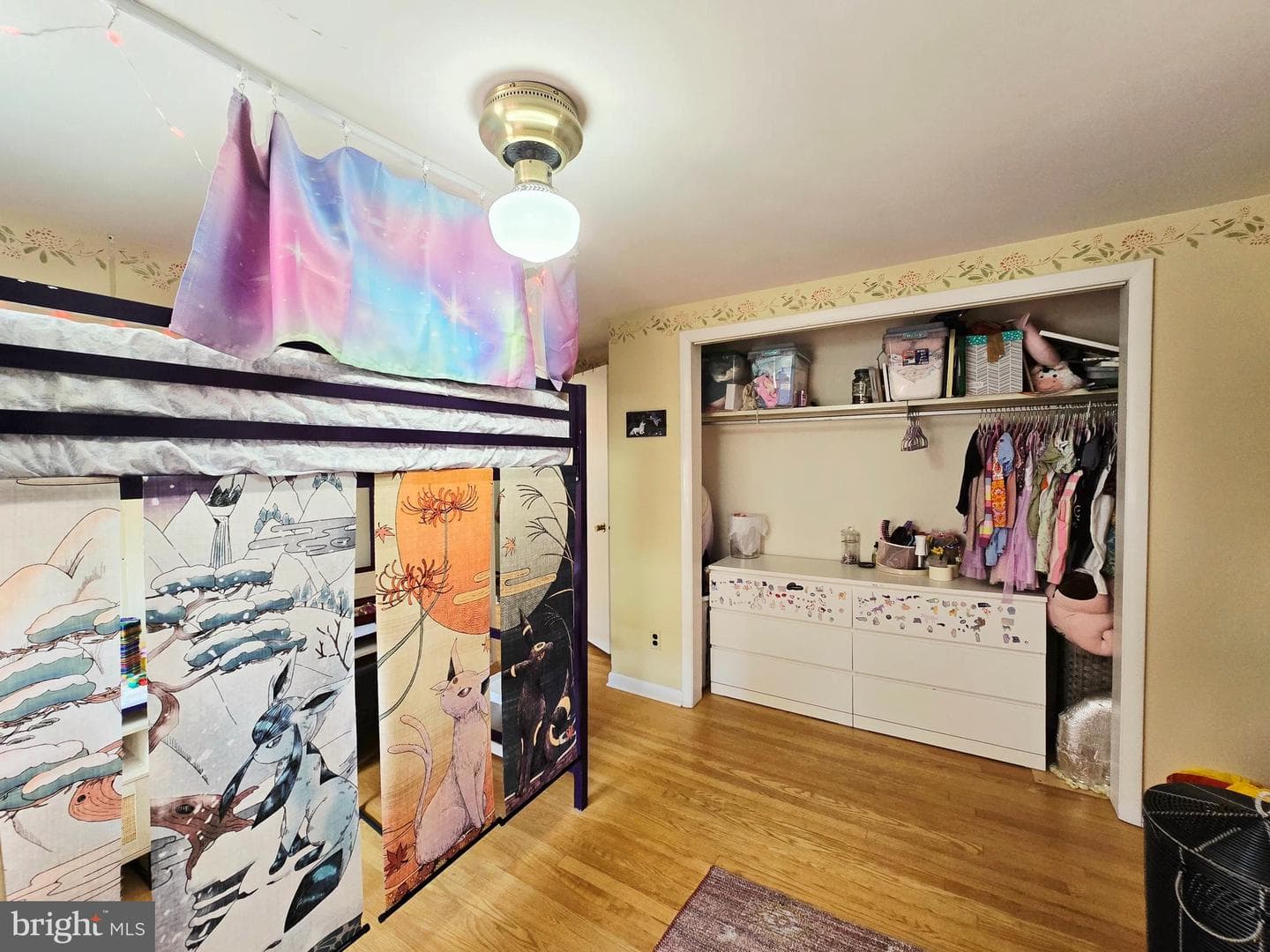 966 Mccosh Street photo 32