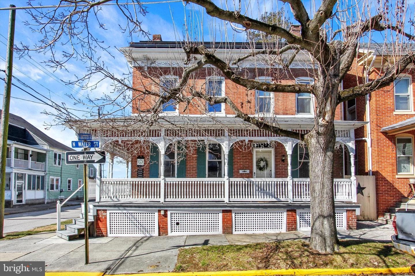6 N Water Street