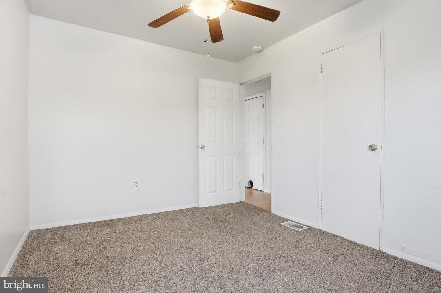139 Sylvan Drive photo 12