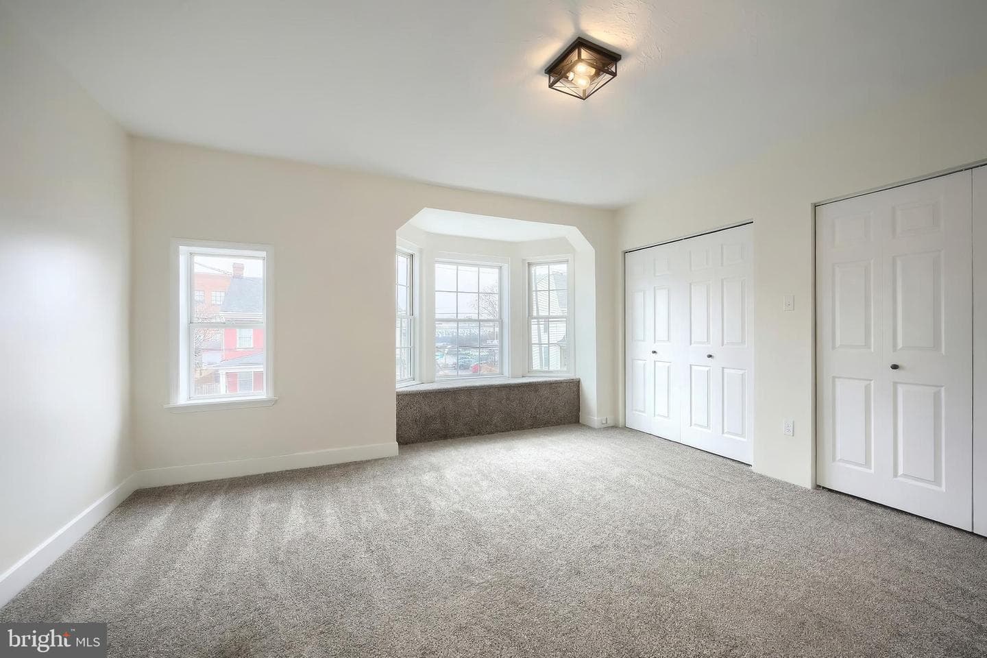 442 E Prospect Street photo 20