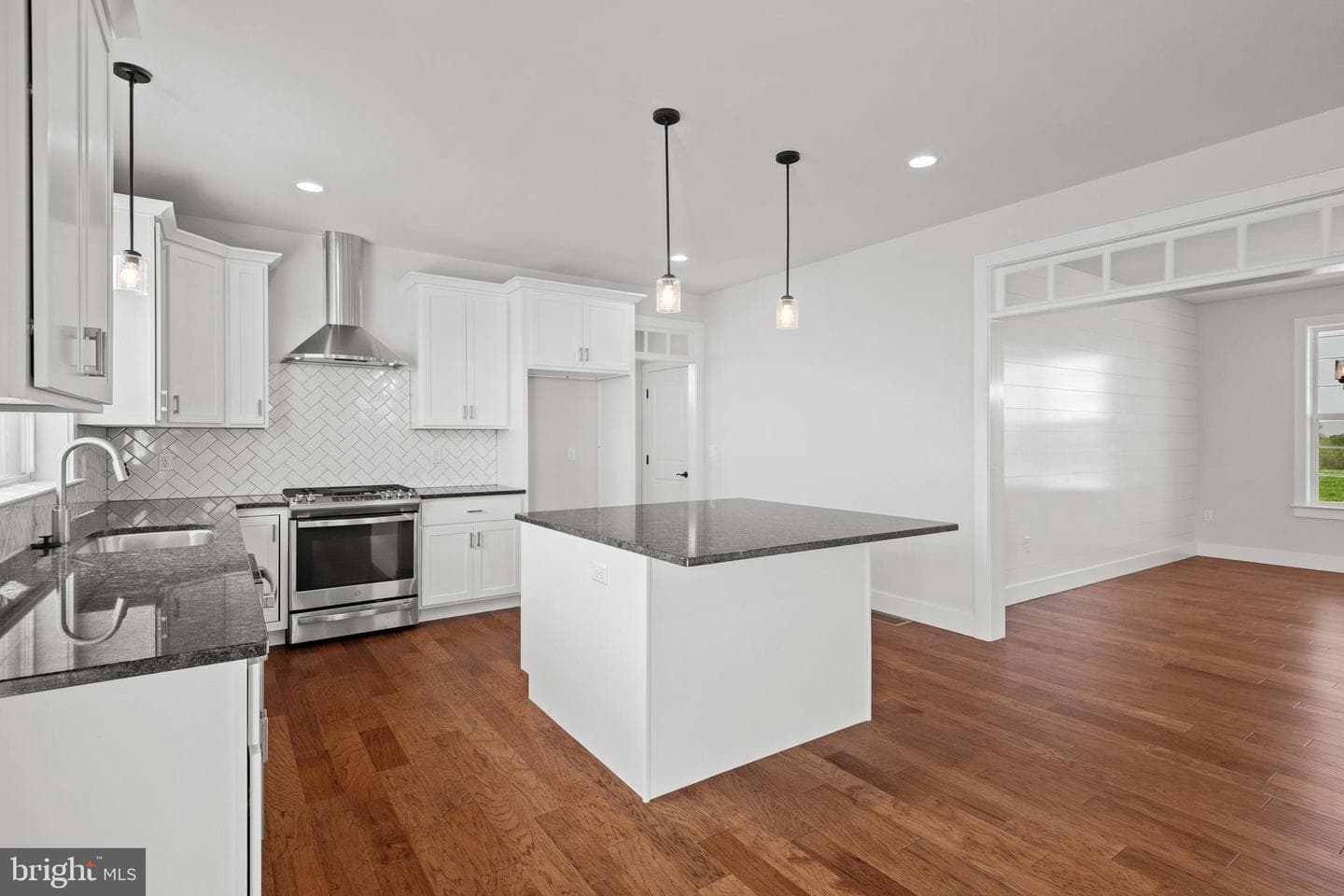 502 Winding Way #windsor Model photo 14