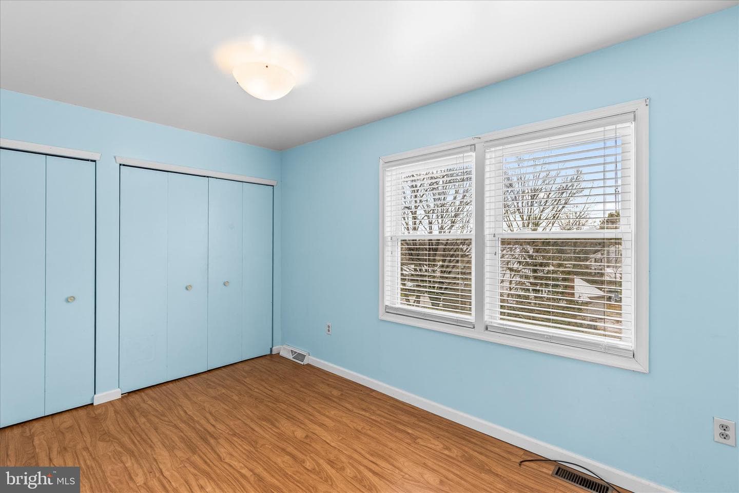 686 Cortland Drive photo 23